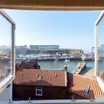 Holiday home 2 Bed In Oc-w014 *