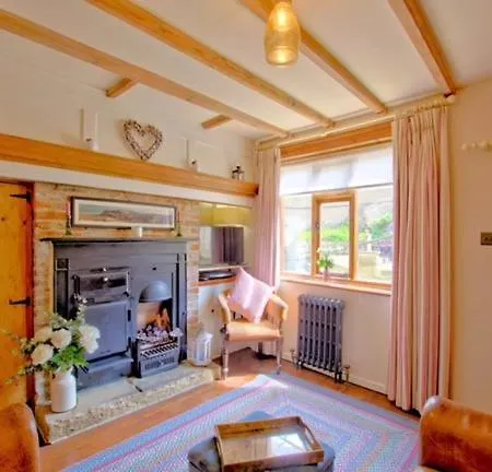 2 Bed In Oc-w014 Whitby