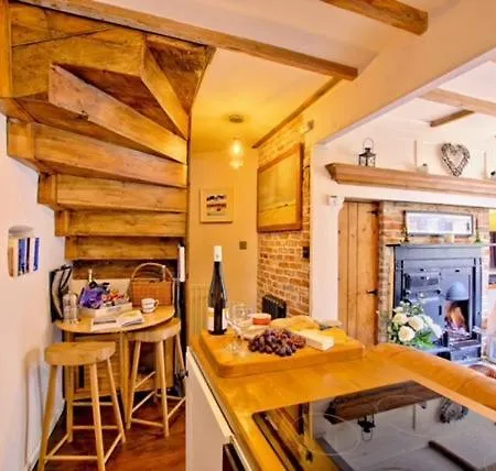 2 Bed In Oc-w014 Whitby