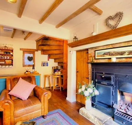 2 Bed In Oc-w014 * Whitby